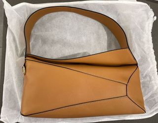 (Kategori: ) berada di . Dikirim oleh kiano_shoes (ID iklan 1325758930, Gambar 1). Deskripsi: .
