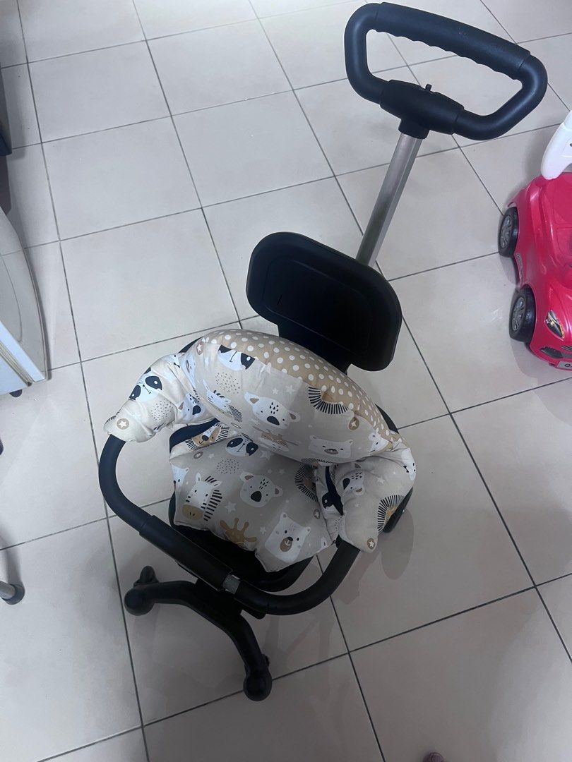 Folder compact stroller (Category: Strollers) located in Singapore. Submitted by dabit (Listing ID 1325765593, Image 2). Description: My son too big to fit when I bought this. I bought the seat padding separately. .