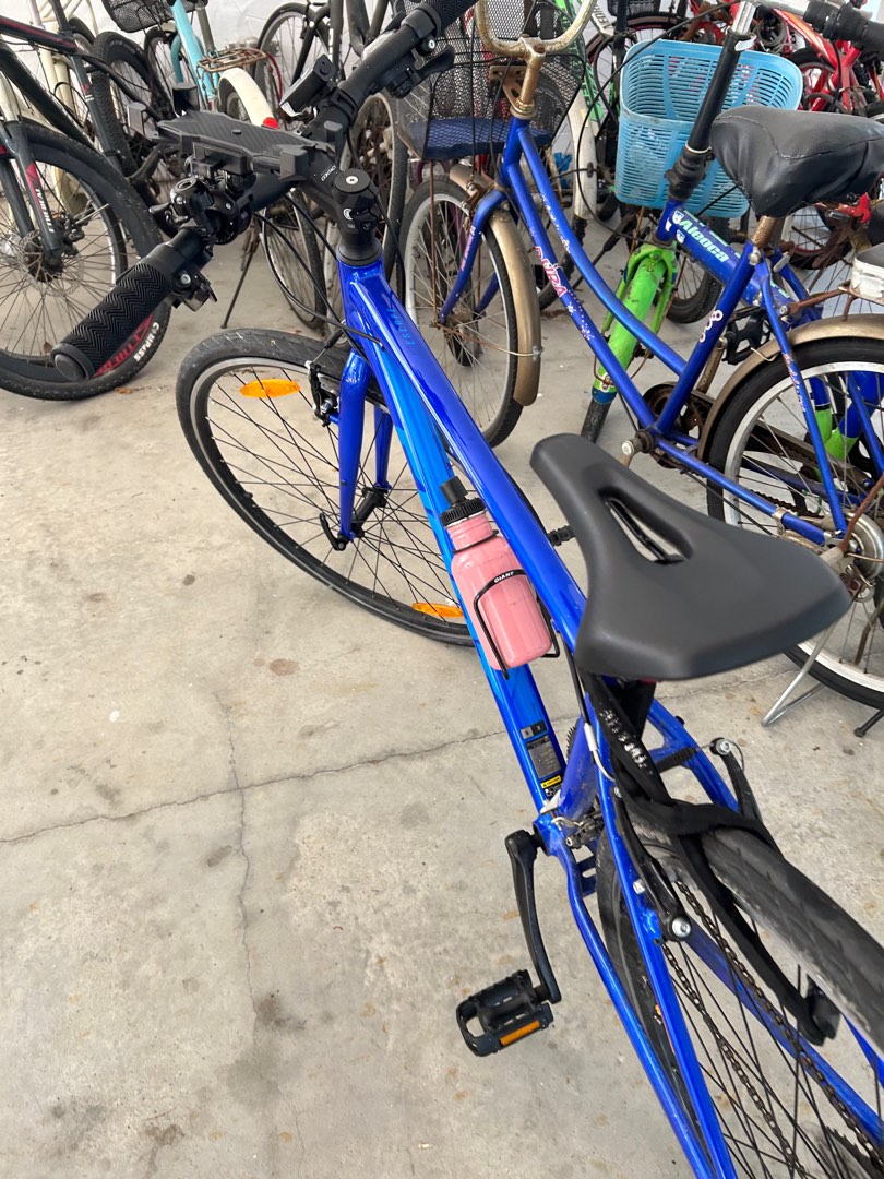 GIANT ESCAPE 3 S size WITH KICKSTAND UPGRADED STEM BOTTLE CAGE