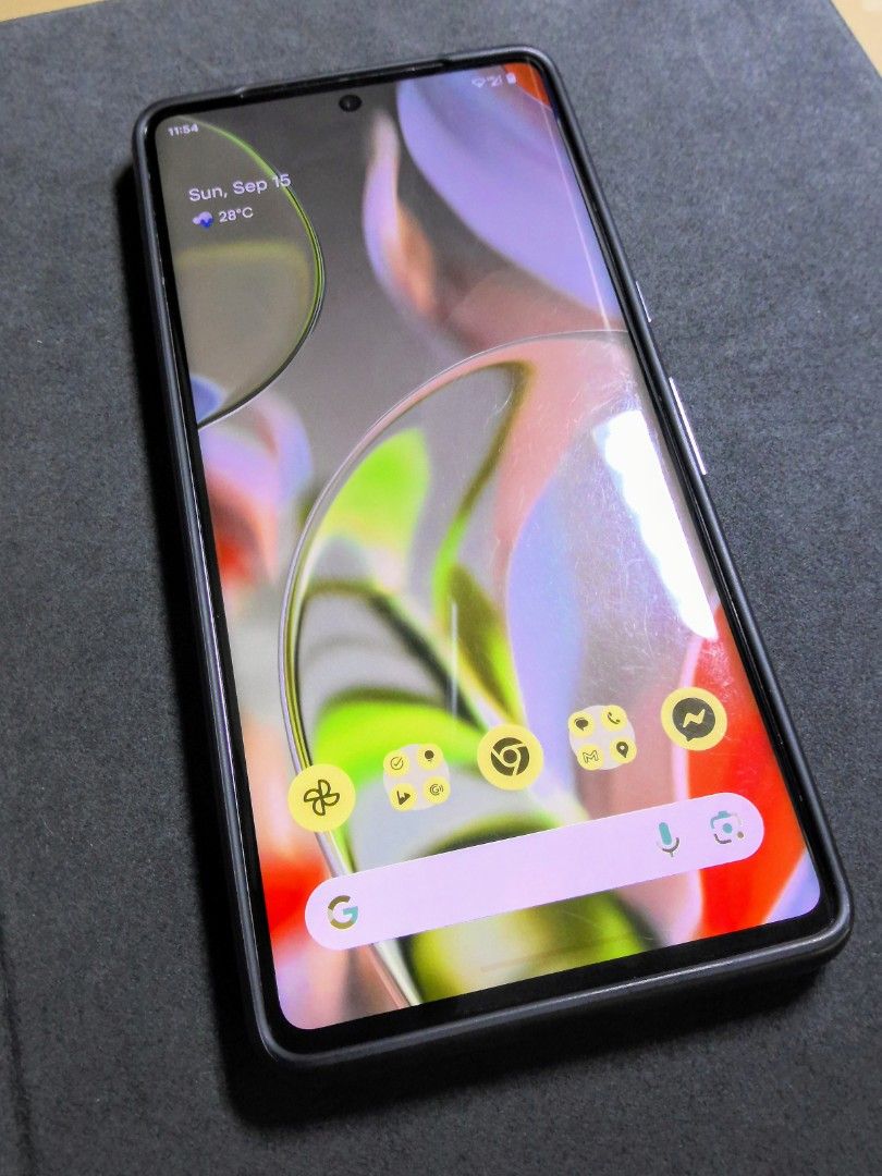 Google Pixel 7 Pro 256 GB - Obsidian (Unlocked) (Category: Google Pixel) located in Calauan. Submitted by thetraddycat (Listing ID 1325661811, Image 1). Description: For sale: Google Pixel 7 Pro 256 GB - Obsidian (Unlocked) ₱ 15,000 Item condition: Fair Seller warranty: No warranty Issues: ▪️ Scratches sa screen (di naman obvious kung naka-on ang lcd) ▪️Screen burn-in (obvious lang siya kapag light/ solid background, see pics sa post) Inclusions: