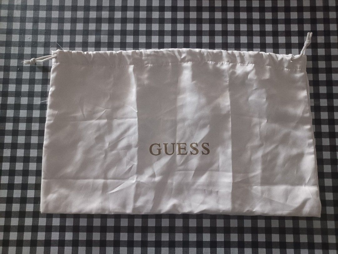 Guess dust bag outlet
