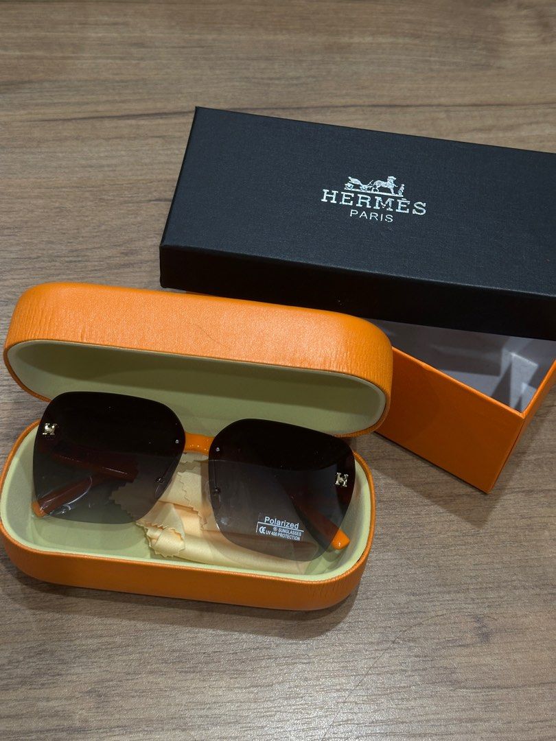 hermes sunglasses (Category: Sunglasses & Eyewear) located in Quezon City. Submitted by frankie9 (Listing ID 1325724029, Image 1). Description: hermes sunglasses P500.00 fits to asian face .