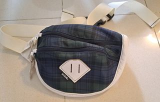 （分類：）位於 。 由 yahoom 提交（商品編號 1325690752，圖片 1）。簡介： 。