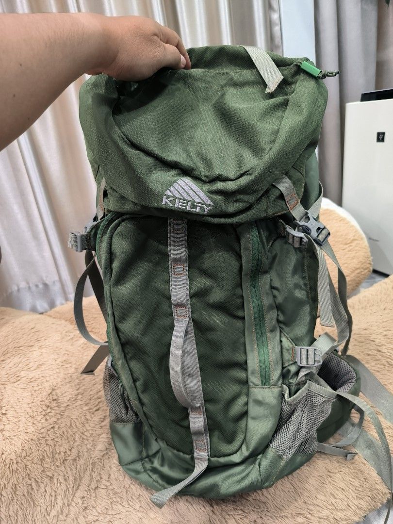 Kelty courser 40 liter Men s Fashion Bags Backpacks on Carousell