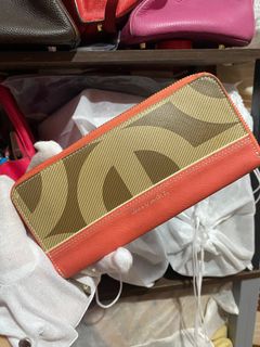 (Category: ) located in . Submitted by luxuries21 (Listing ID 1325664441, Image 1). Description: .