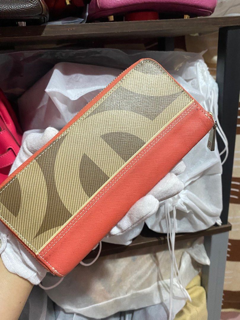 louis quatorse wallet (Category: Luxury Bags & Wallets) located in Zamboanga. Submitted by luxuries21 (Listing ID 1325664441, Image 2). Description: .