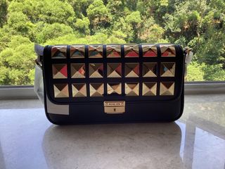 （分類：）位於 。 由 jessowcheung 提交（商品編號 1325673969，圖片 1）。簡介： 。