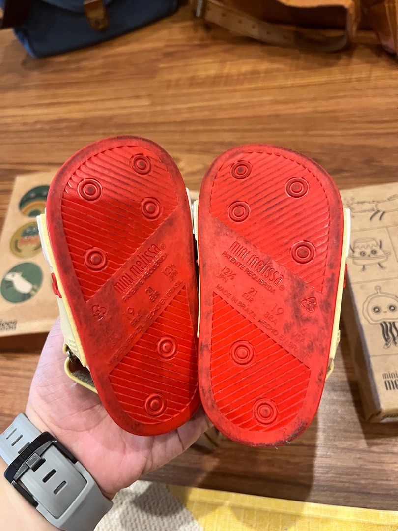 Mini Melissa Toy Story sz 6 (Category: Babies & Kids Fashion) located in San Juan City. Submitted by micdantes (Listing ID 1325629360, Image 3). Description: .