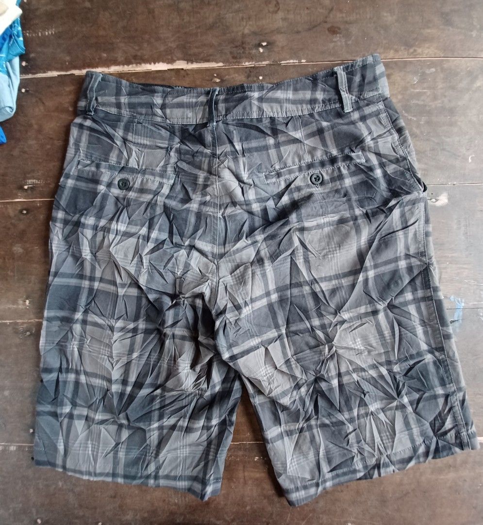 MOSSIMO HYBRID (Category: Shorts) located in Polangui. Submitted by Kariton (Listing ID 1325754372, Image 2). Description: .