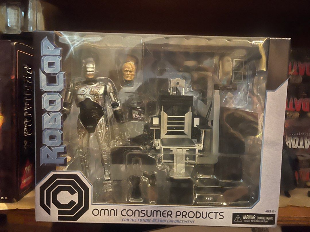 Neca Robocop (Category: Figurines & Statues) located in Paranaque City. Submitted by angelozude (Listing ID 1325697921, Image 1). Description: Brand New.