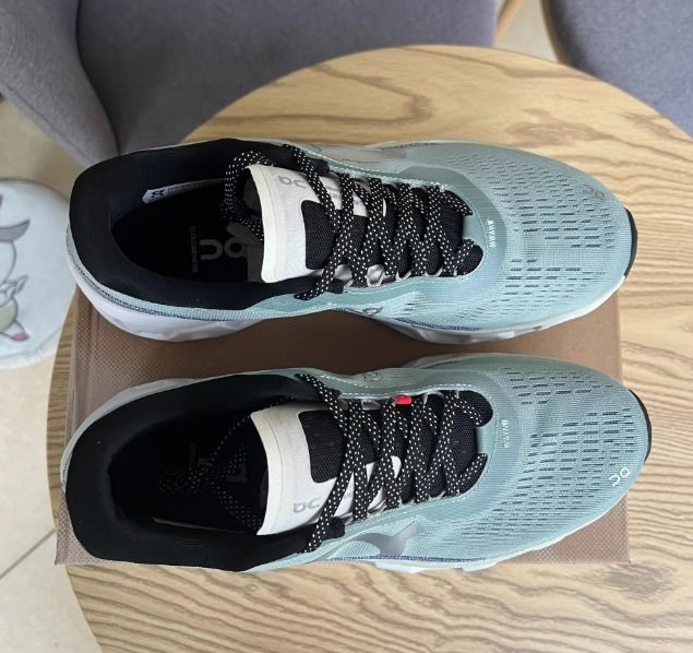 Mint green running shoes shop