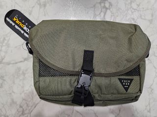 （分類：）位於 。 由 andychoilt 提交（商品編號 1325712038，圖片 1）。簡介： 。