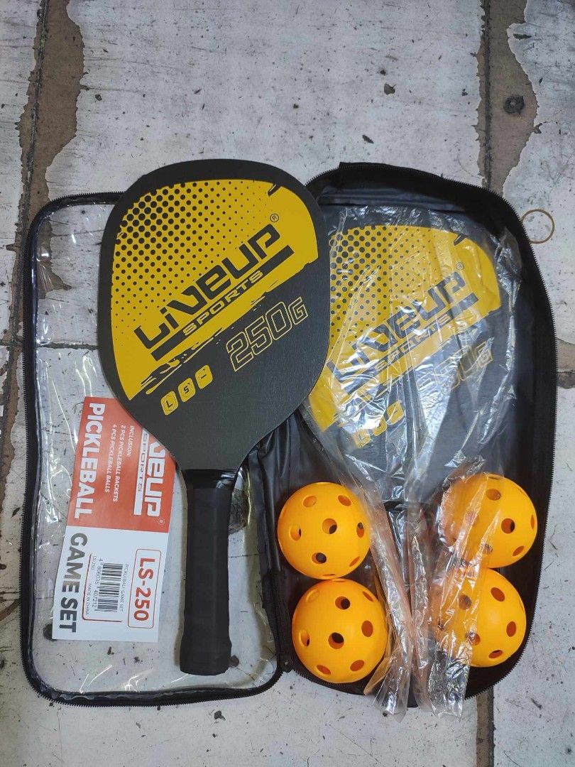 Pickleball Net with Stand (Category: Other Sports Equipment and Supplies) located in Manila. Submitted by my_haru (Listing ID 1325801860, Image 3). Description: Available √ Pickleball Net with Stand - Stand - Net Note: Paddles & Balls can buy seperately - 850 php - 2 pcs Paddles - 4 pcs Balls Pm for inquiries..