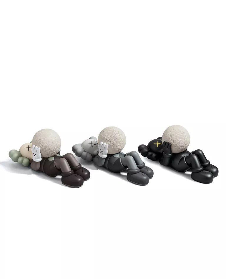KAWS HOLIDAY SINGAPORE 3体セット Holiday Singapore camping set