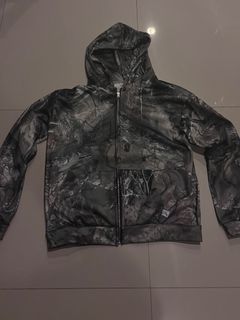 (Category: ) located in . Submitted by fashionmf101 (Listing ID 1325798892, Image 1). Description: .