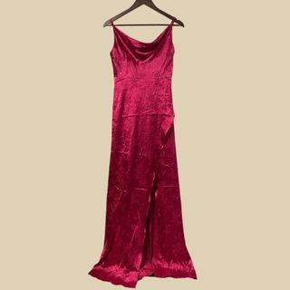 (Category: ) located in . Submitted by sofias_closet (Listing ID 1325768510, Image 1). Description: .