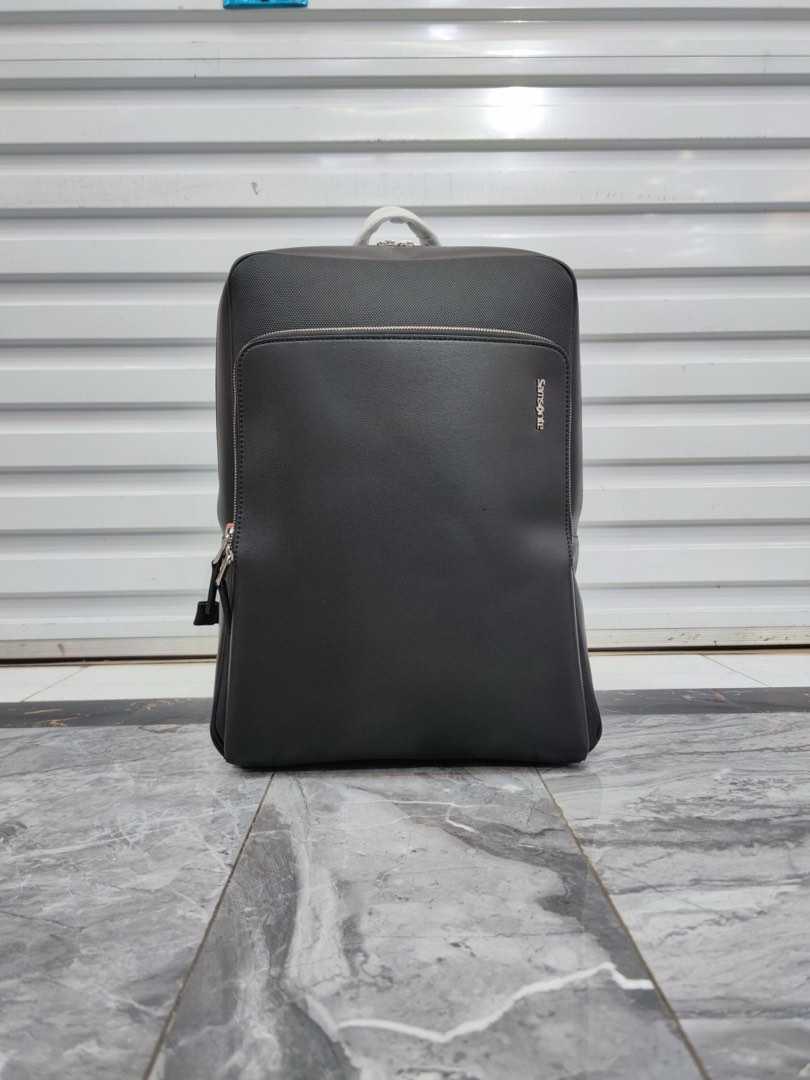 Samsonite Red ASTEEN backpack for Unisex QA409001 Authentic Colour Available