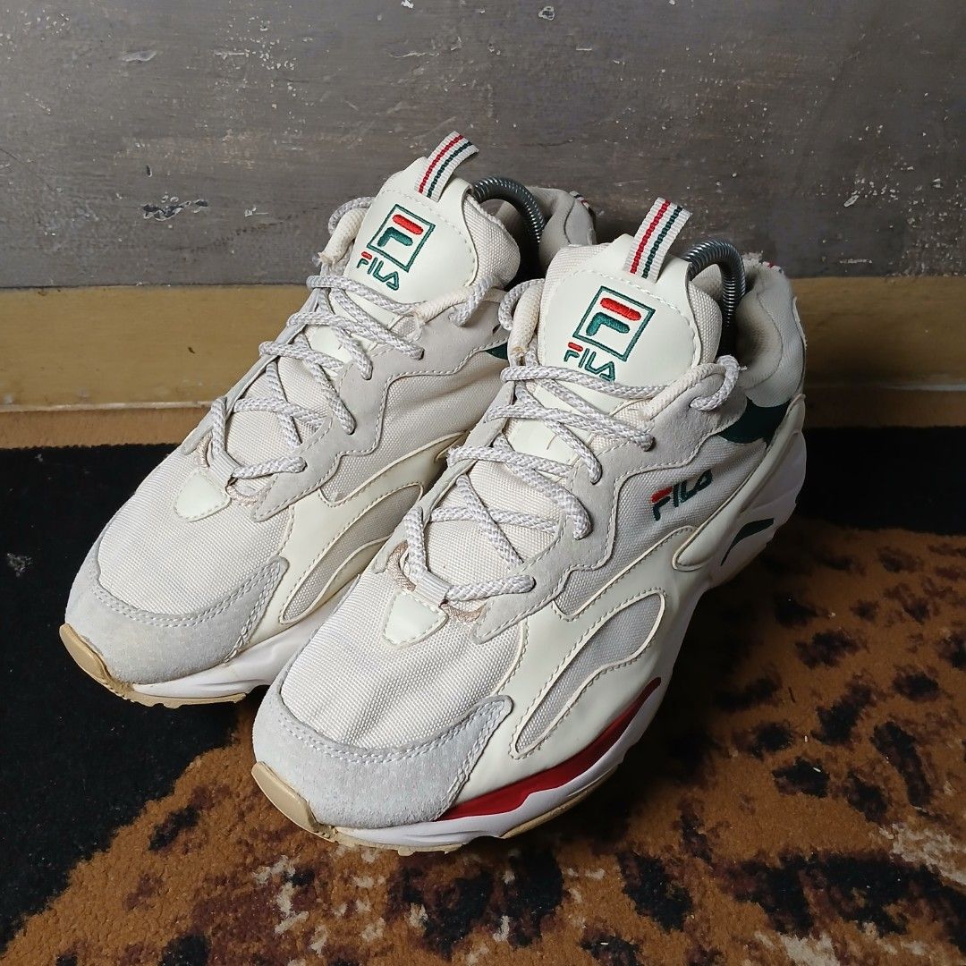 Sepatu Fila Ray Tracer