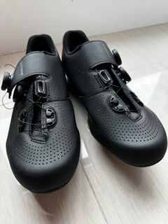 Shimano RT5 SPD Touring Shoes Size 45 NEW Sports Equipment Bicycles Parts Bicycles on Carousell