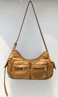 （分類：）位於 。 由 amandac11 提交（商品編號 1325729179，圖片 1）。簡介： 。