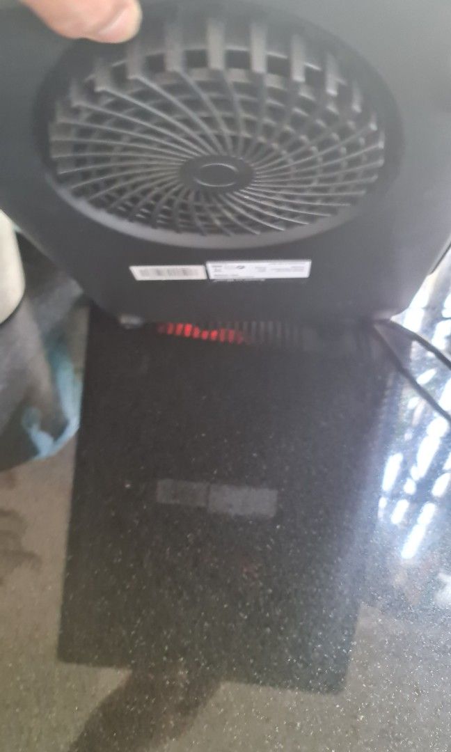 Small kitchen appliance (Category: Ovens & Toasters) located in Muntinlupa City. Submitted by strlltsantos (Listing ID 1325647851, Image 2). Description: American home induction cooker.