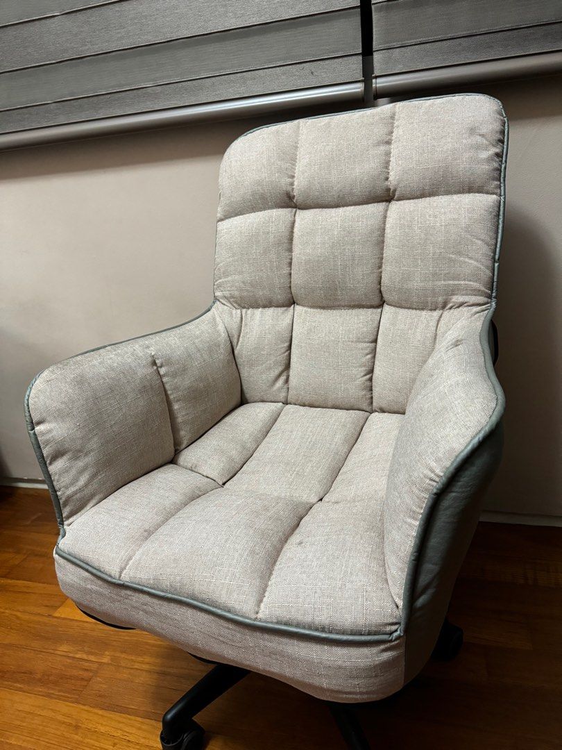 Sofa office chair, Furniture & Home Living, Furniture, Chairs on Carousell