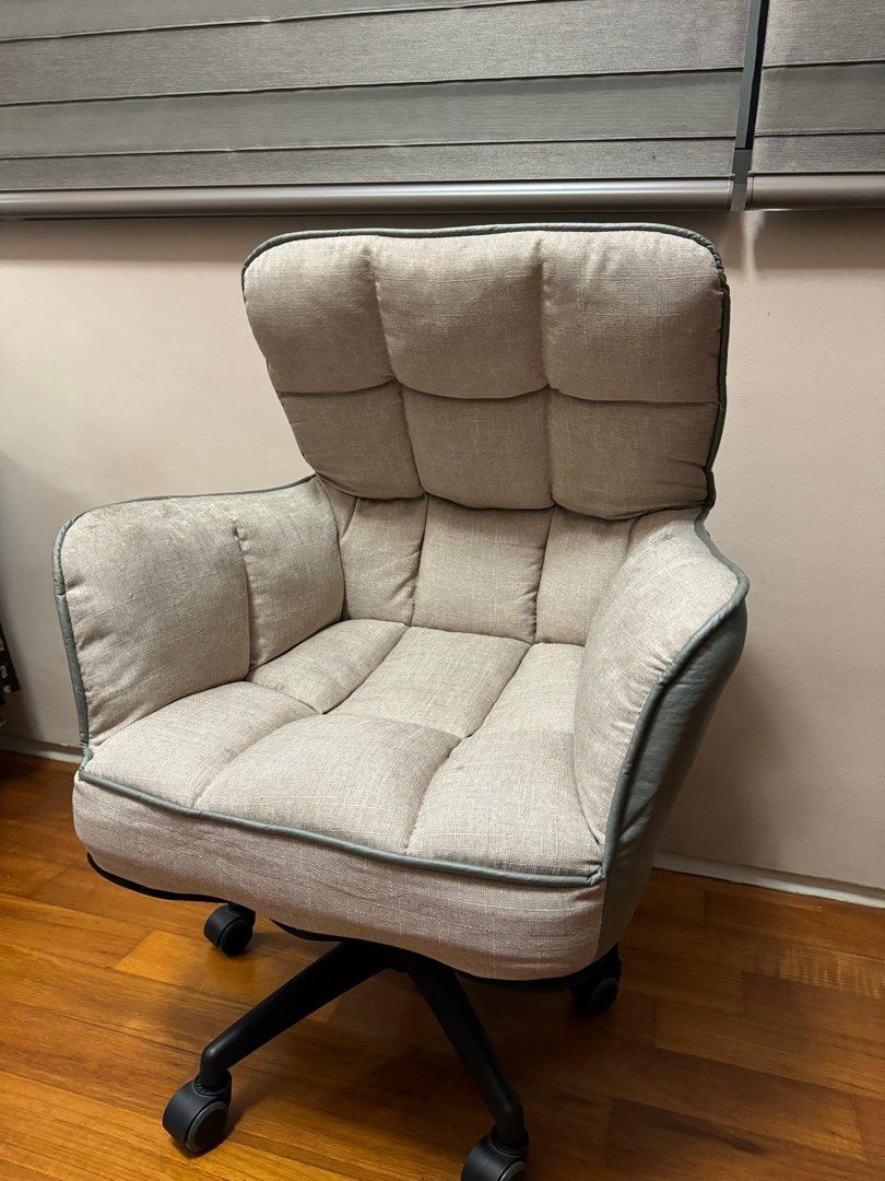 Sofa office chair, Furniture & Home Living, Furniture, Chairs on Carousell