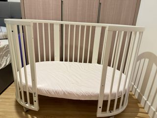 （分類：）位於 。 由 LM8828 提交（商品編號 1325710339，圖片 1）。簡介： 。