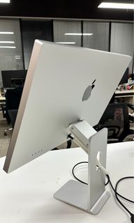 「Entire Line Clearance Sale」 99% New Studio Display Standard Glass Adjustable Tilt and Height Stand Apple Store Official Website 1529964079647006337110