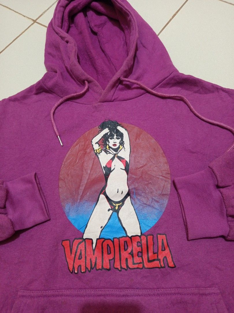 Supreme vampirella on sale