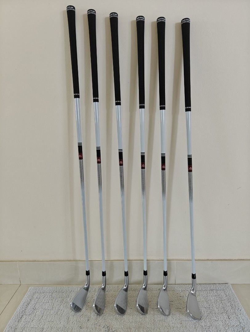 Titleist T350 forged irons fitted with Tensei AV Red AM2 Titleist T350 forged irons fitted with Tensei AV Red AM2