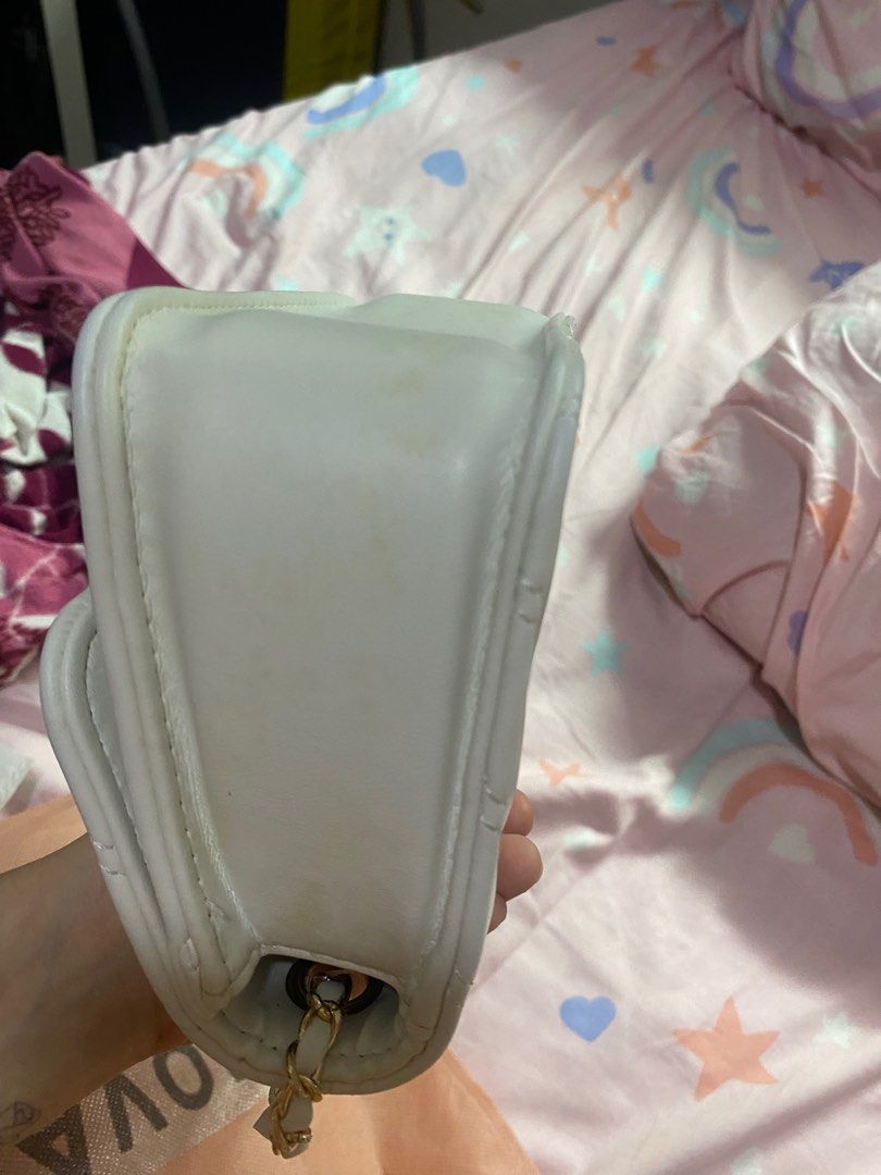 White Small Bag Jovanni (Category: Luxury Bags & Wallets) located in Quezon City. Submitted by thrifts_mnl. (Listing ID 1325665558, Image 3). Description: .