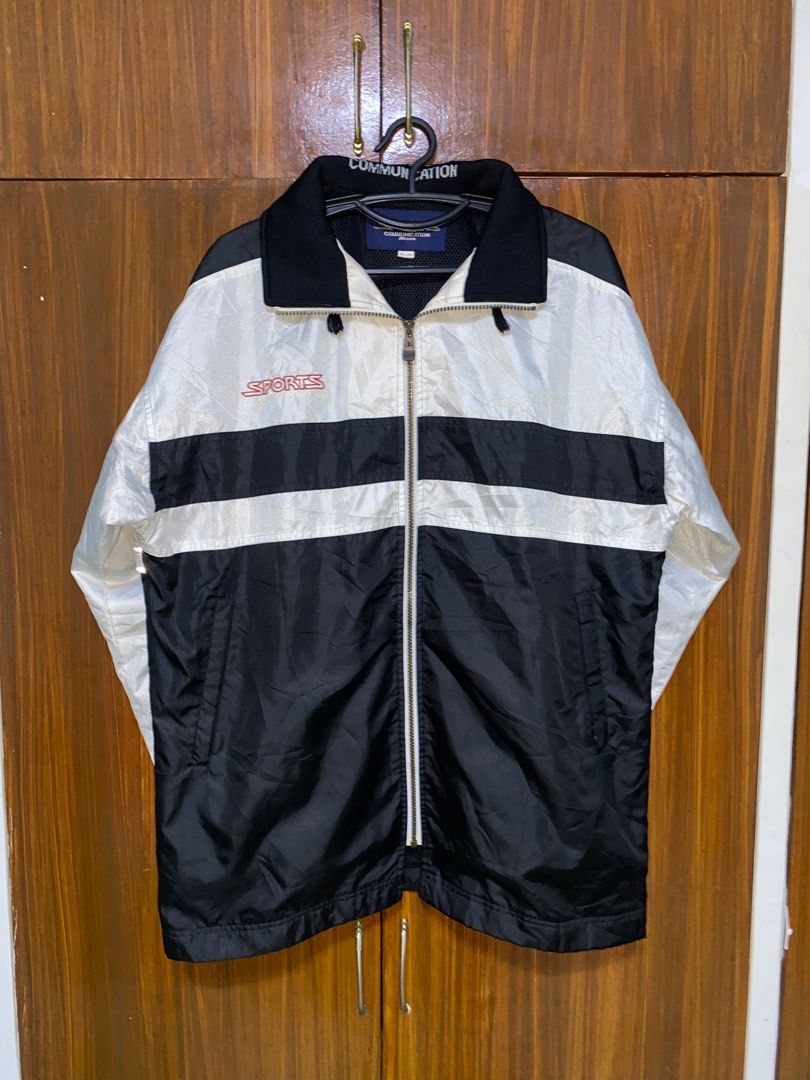 WINDBREAKER ACTIVE JACKET SPORTS COMMUNICATION (Category: Activewear) located in Manila. Submitted by cosmoii (Listing ID 1325723068, Image 1). Description: W: 23.5 L: 29 Color rate: 9/10 Washable stain, excellent condition .