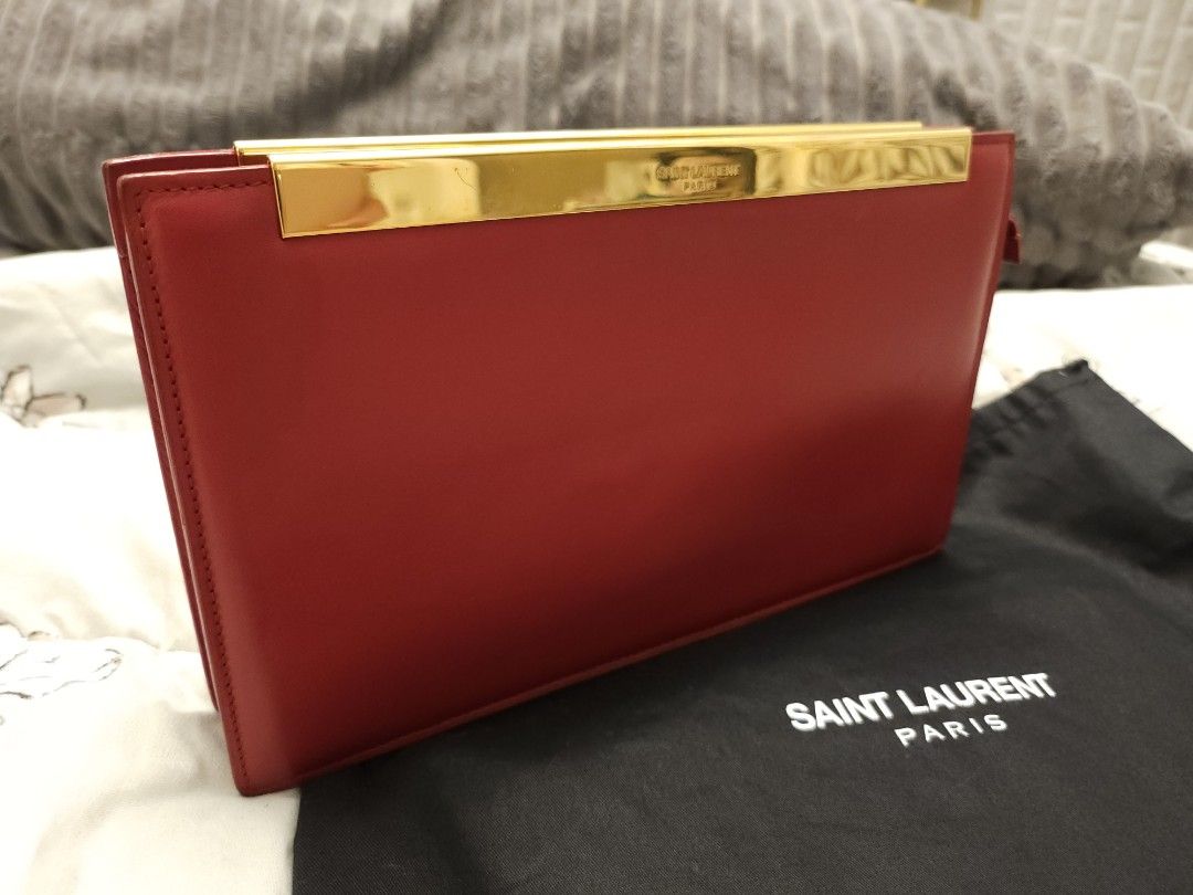 YSL Clutch (Category: Luxury Bags & Wallets) located in Manila. Submitted by aniladz (Listing ID 1325773722, Image 2). Description: RFS: not using anymore.