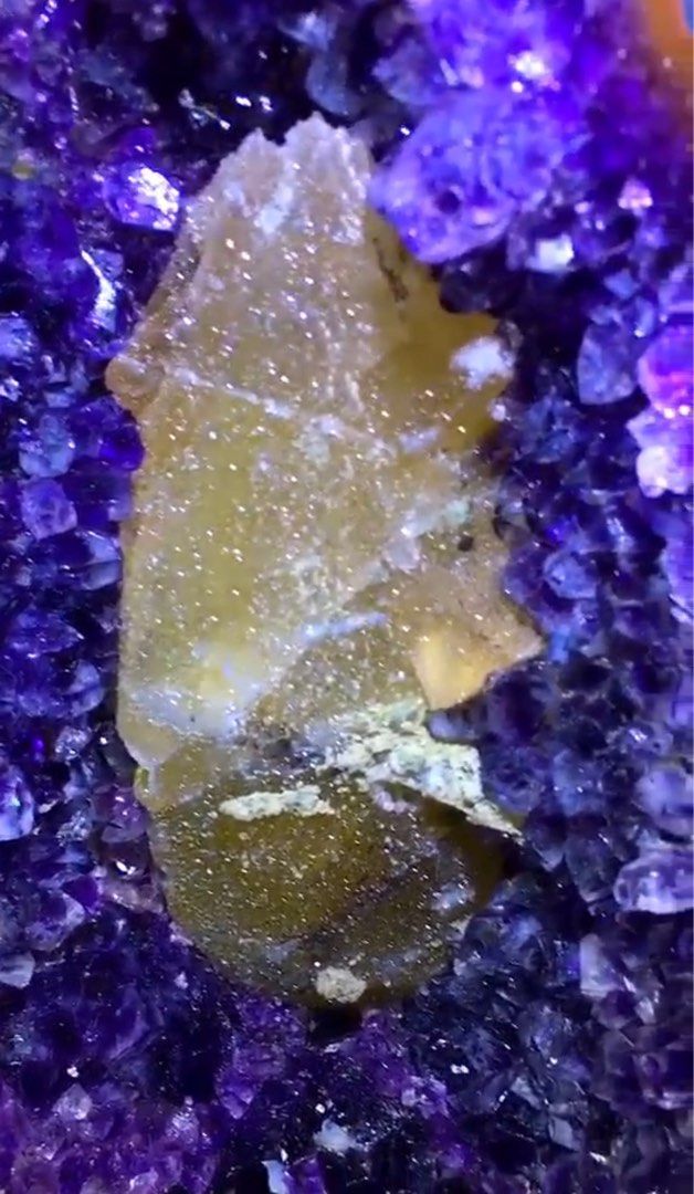 紫 晶 洞 鈦 晶 共生 頂級巴西紫水晶洞鈦晶洞ESPa 16