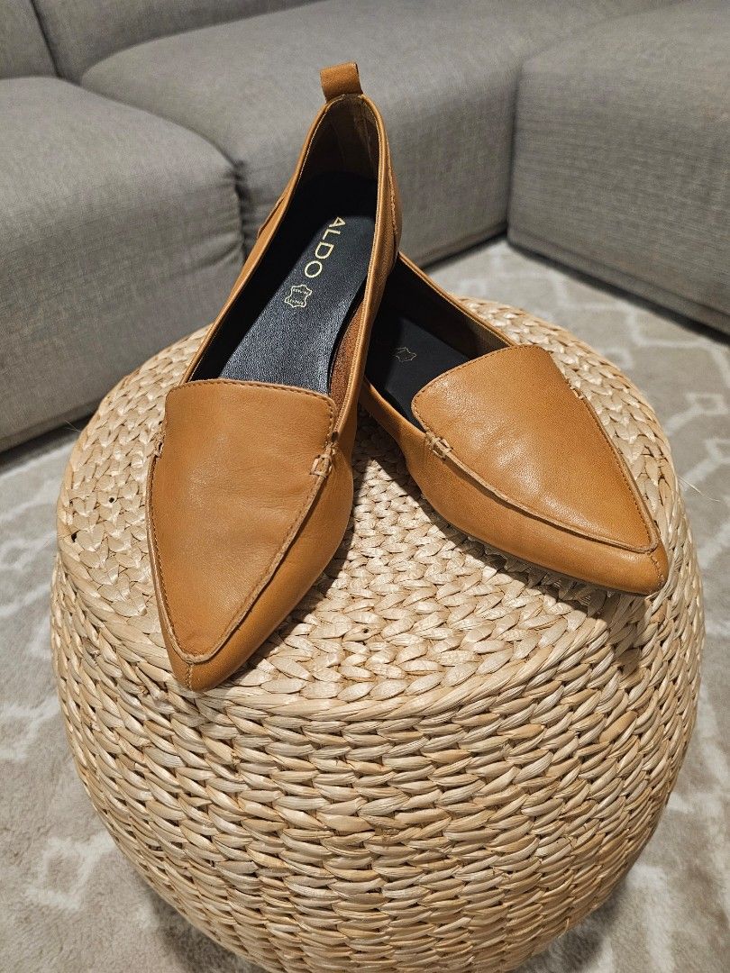 Aldo Leather Flats