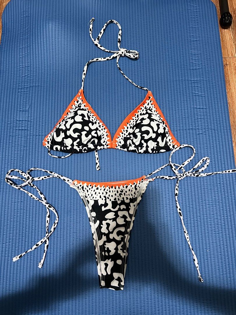 Animal print two piece swimsuit (Category: Bikinis & Swimsuits) located in Cavite. Submitted by jvmrtnz (Listing ID 1325906374, Image 2). Description: Only used once Padded Very nakaka sexy .