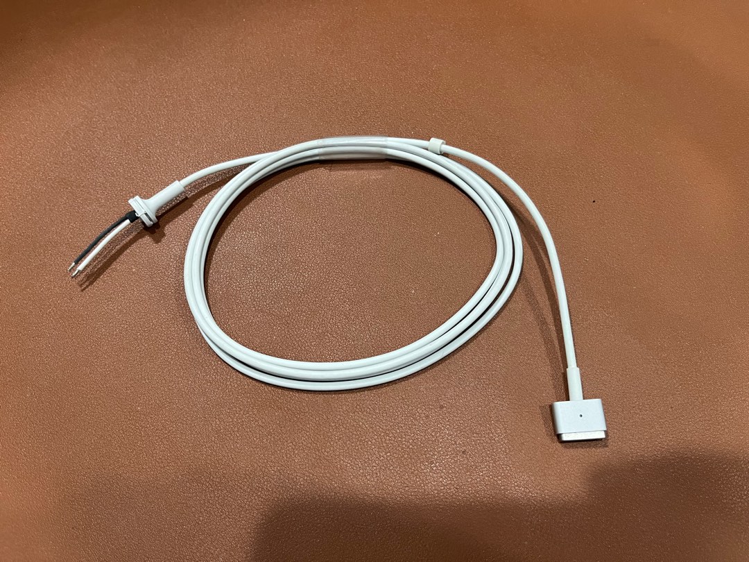 Apple MacBook MagSafe Charging Cable, Mobile Phones & Gadgets, Mobile