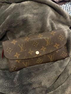 (Category: ) located in . Submitted by thejoyofbags2 (Listing ID 1325933163, Image 1). Description: .