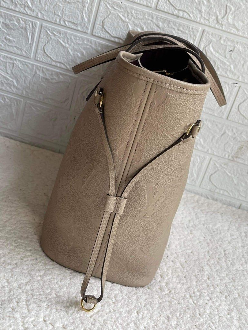 Authentic Nf Tourtelle Mm Empriente (Category: Luxury Bags & Wallets) located in Quezon City. Submitted by jhaediah (Listing ID 1325836016, Image 2). Description: Authentic Nf Tourtelle Mm Empriente Unused Microchip Complete inclusion with Receipt .