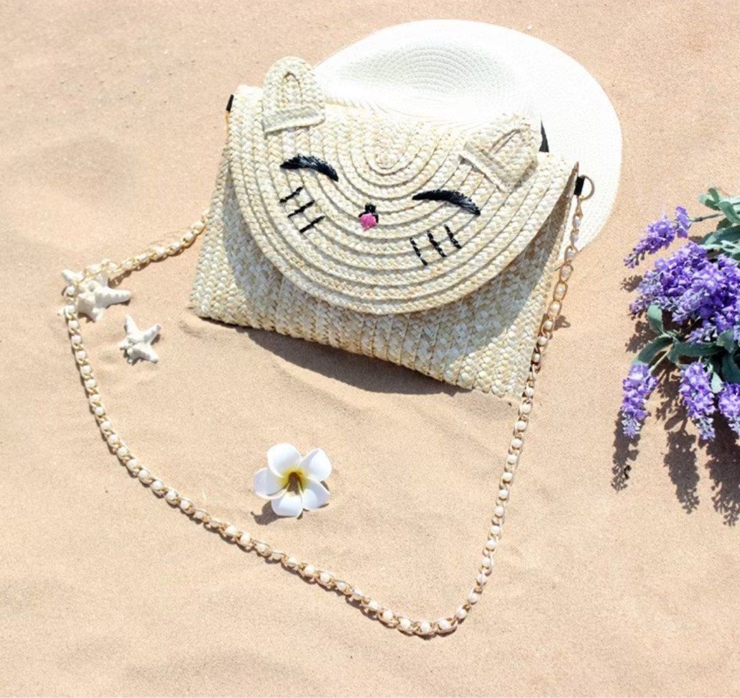 Cat Rattan Bag (Category: Beach Bags) located in Pasay City. Submitted by archangel21 (Listing ID 1325950265, Image 1). Description: .