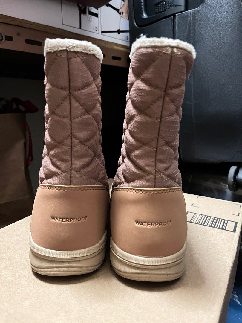 Columbia Women s Ice Maiden Slip III Snow Shoes Boots Women s Fashion Footwear Boots on Carousell