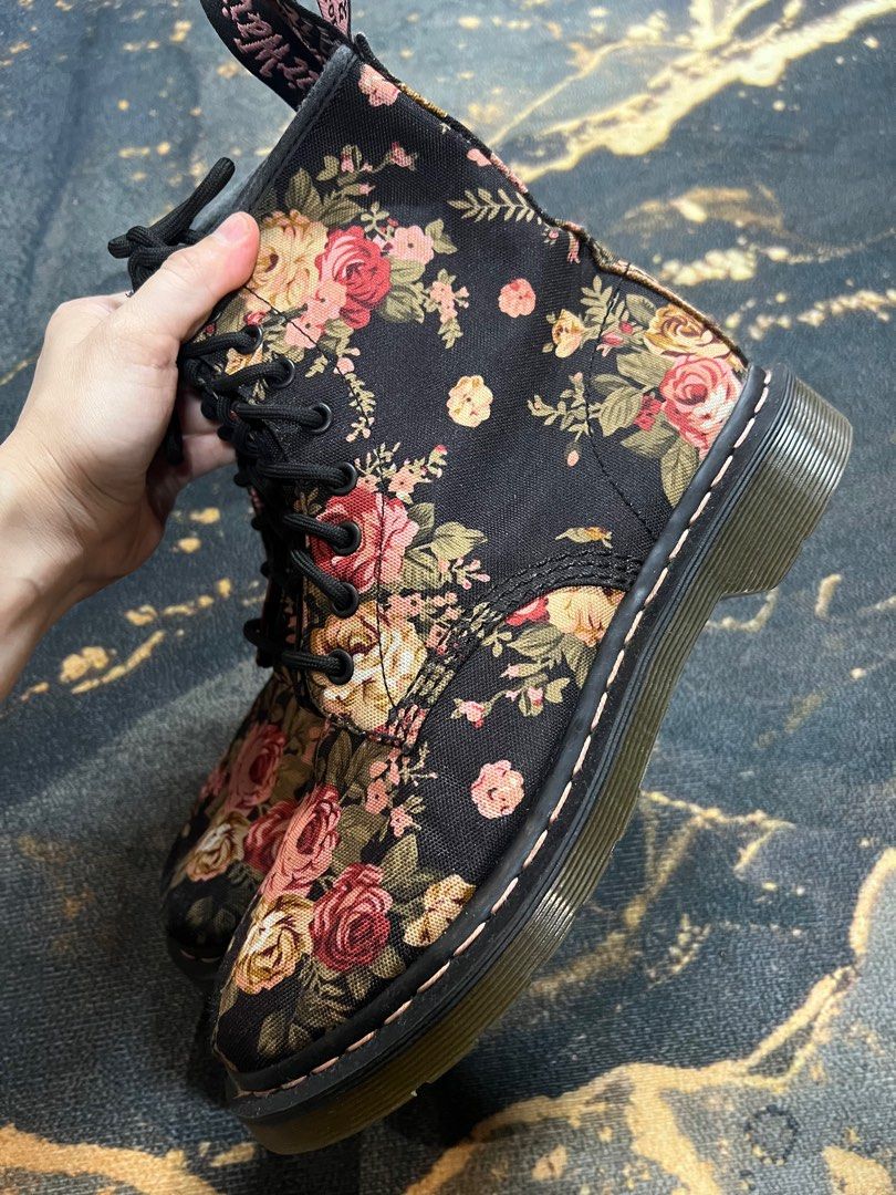 Dr martens victorian flowers 39 online