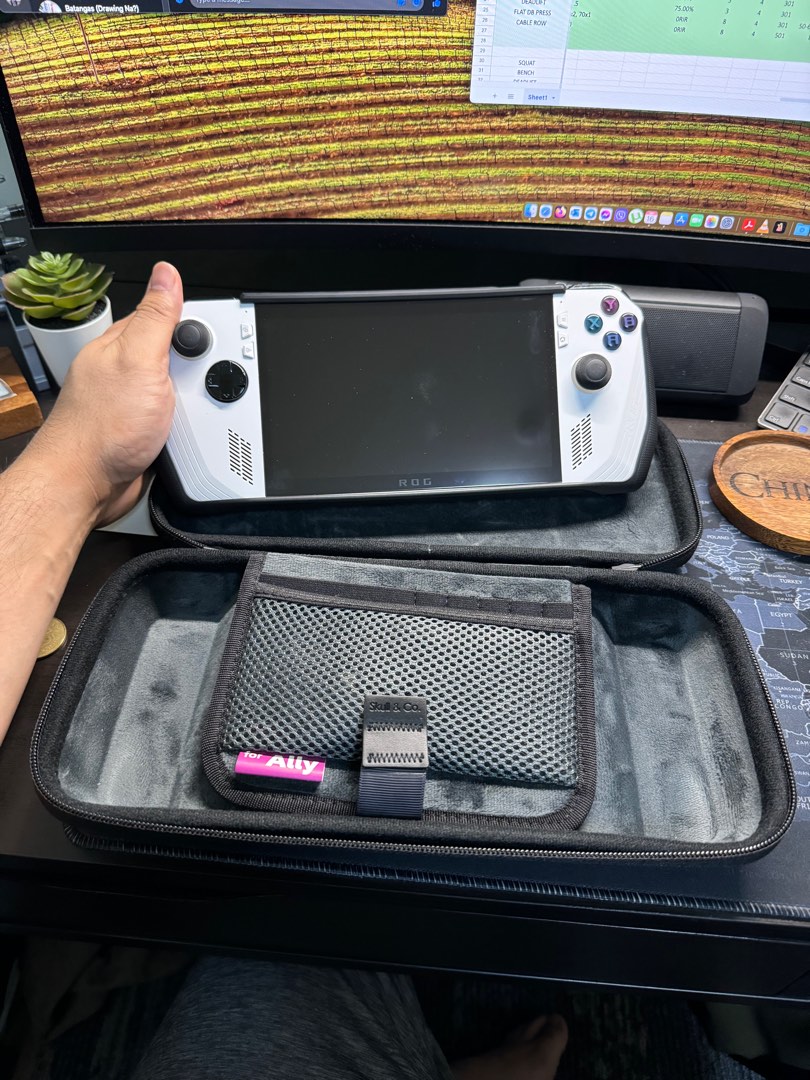 For Sale ROG Ally Z1 Extreme 512gb, Video Gaming, Video Game Consoles