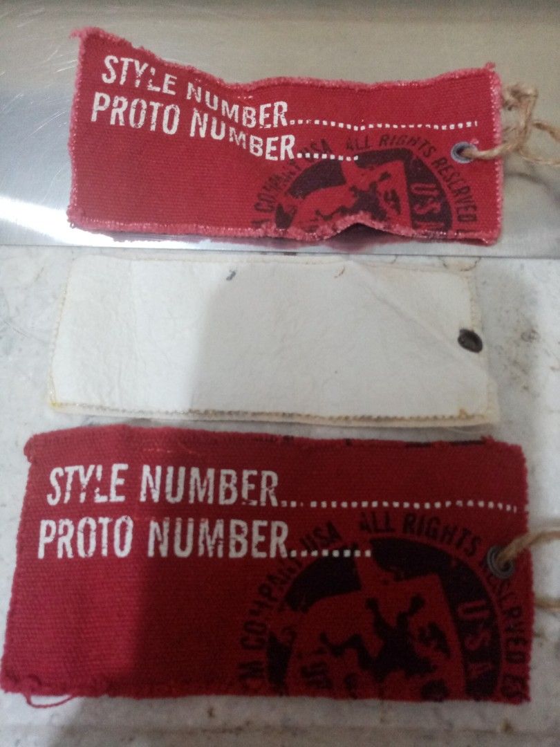 GUESS jeans pants hang tag (Category: Everything Else Others) located in Antipolo. Submitted by sonrabbit (Listing ID 1325827101, Image 2). Description: .
