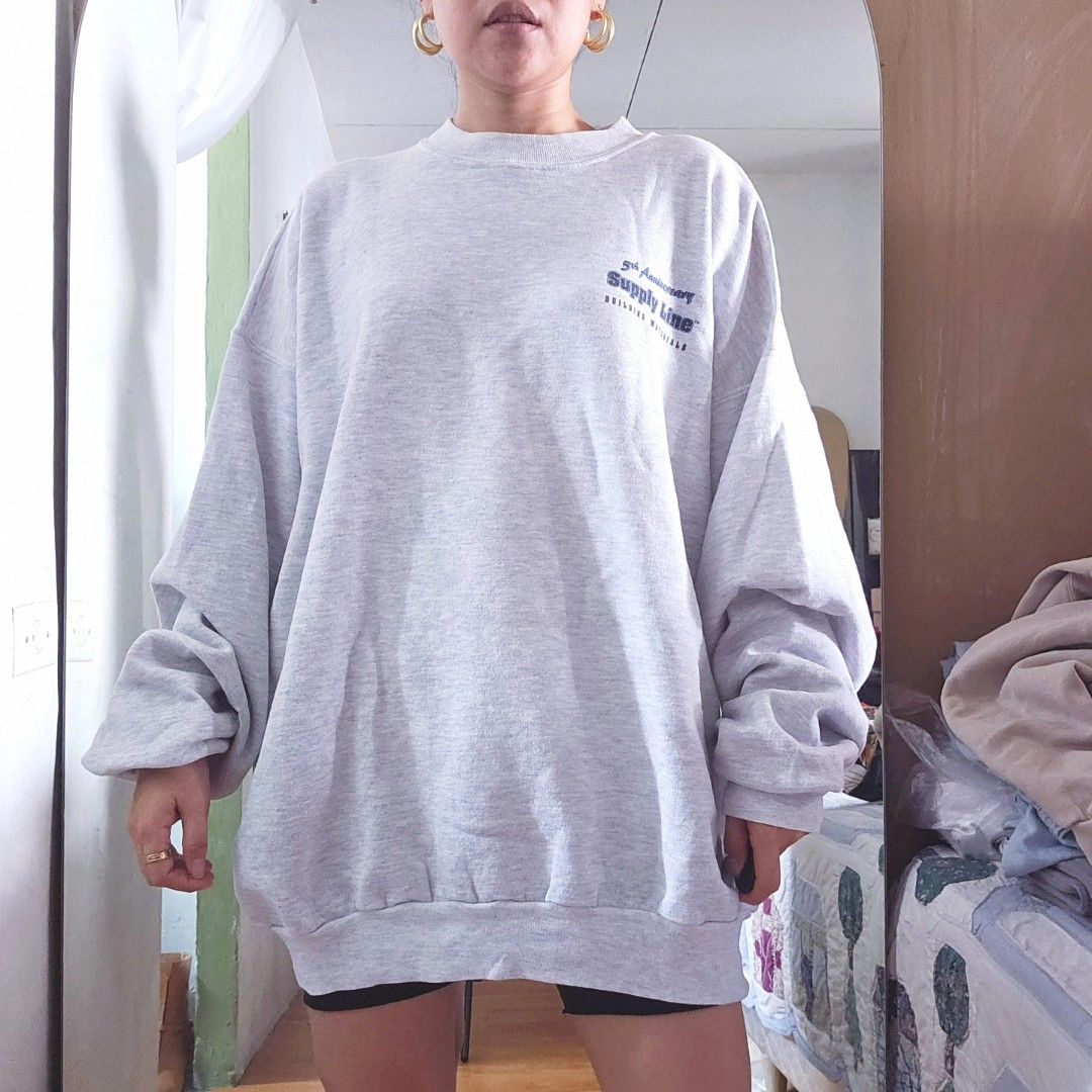 HANES LIGHT GREY SWEATSHIRT XL Men s Fashion Activewear on Carousell