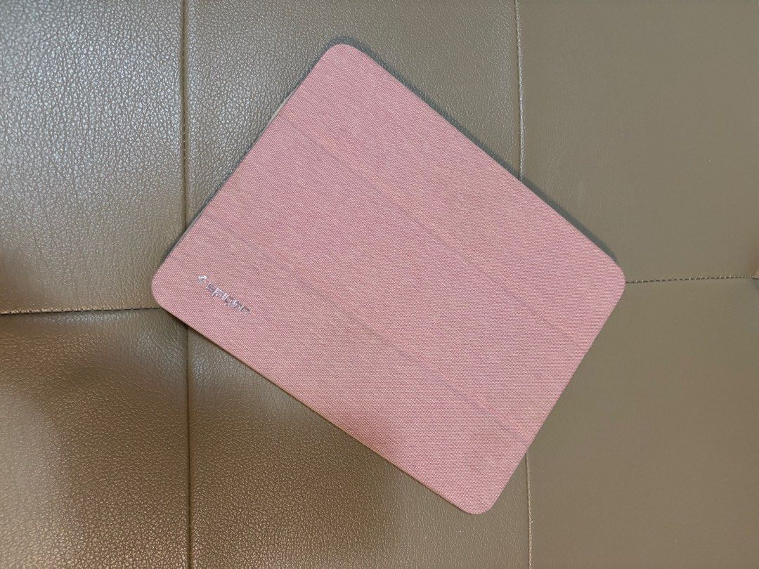 iPad Pro 11 inch case (Category: Cases & Sleeves) located in Taguig. Submitted by sunsethaze (Listing ID 1325911169, Image 1). Description: .