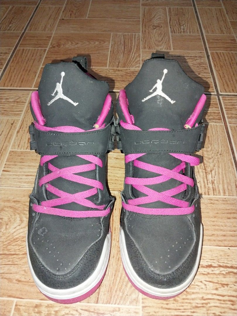 Jordan Flight Youth 45 (Category: Sneakers) located in Manila. Submitted by jl.stuffph (Listing ID 1325858862, Image 1). Description: Used but in good condition Loc: Tondo Manila.