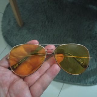 (Kategori: ) berada di . Dikirim oleh sneakersvibe (ID iklan 1325869128, Gambar 1). Deskripsi: .