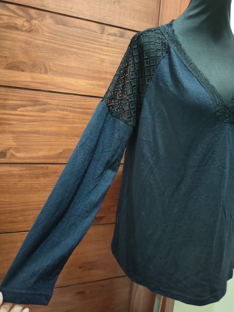 Laced Navyblue Longsleeves (Category: Longsleeves) located in Paranaque City. Submitted by expectmore.payless (Listing ID 1321370675, Image 3). Description: .